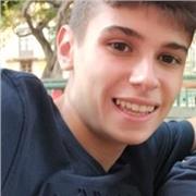 Estudiante que ha finalizado la ESO con muchas pasión por la física imparte clases para toda la ESO